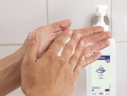 Umývanie rúk pomocou prostriedku Baktolin pure